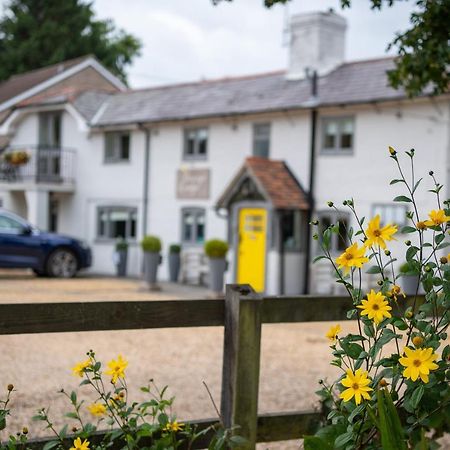 Cottage Lodge Hotel Брокенхёрст Экстерьер фото